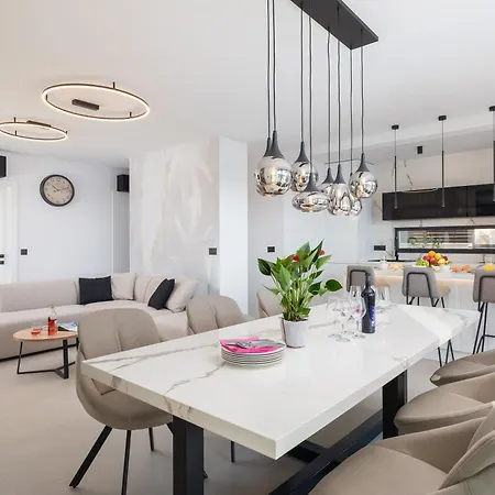 Villa Luxury Karla With Pool Trogir