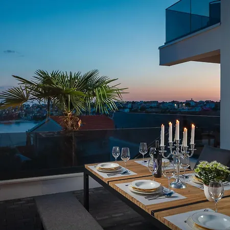 Luxury Karla With Pool Villa