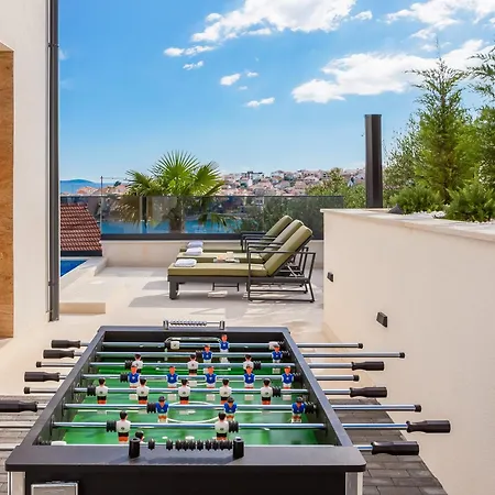 Luxury Karla With Pool Trogir